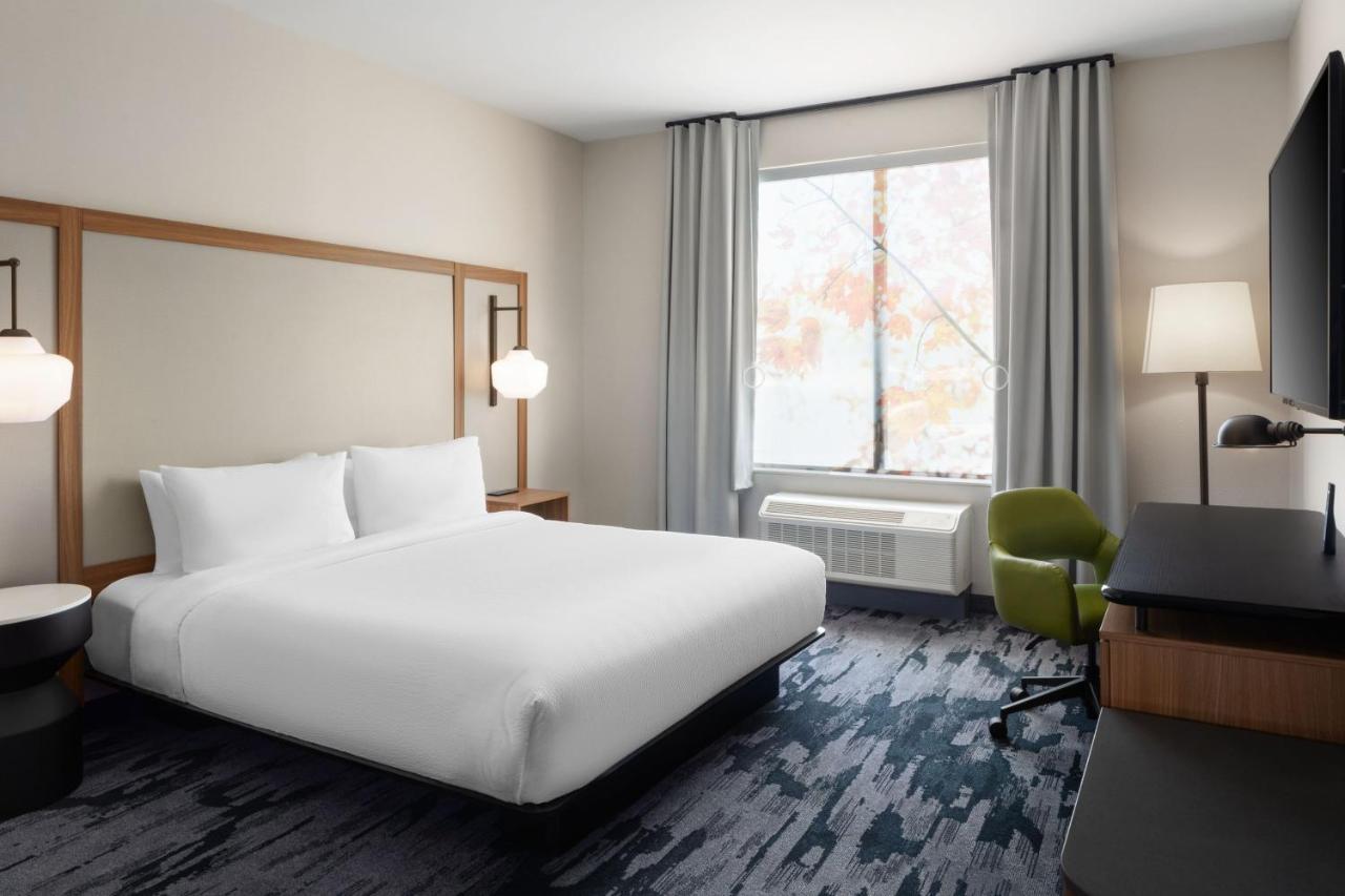 Fairfield By Marriott Inn & Suites Whitsett Greensboro East Exterior foto